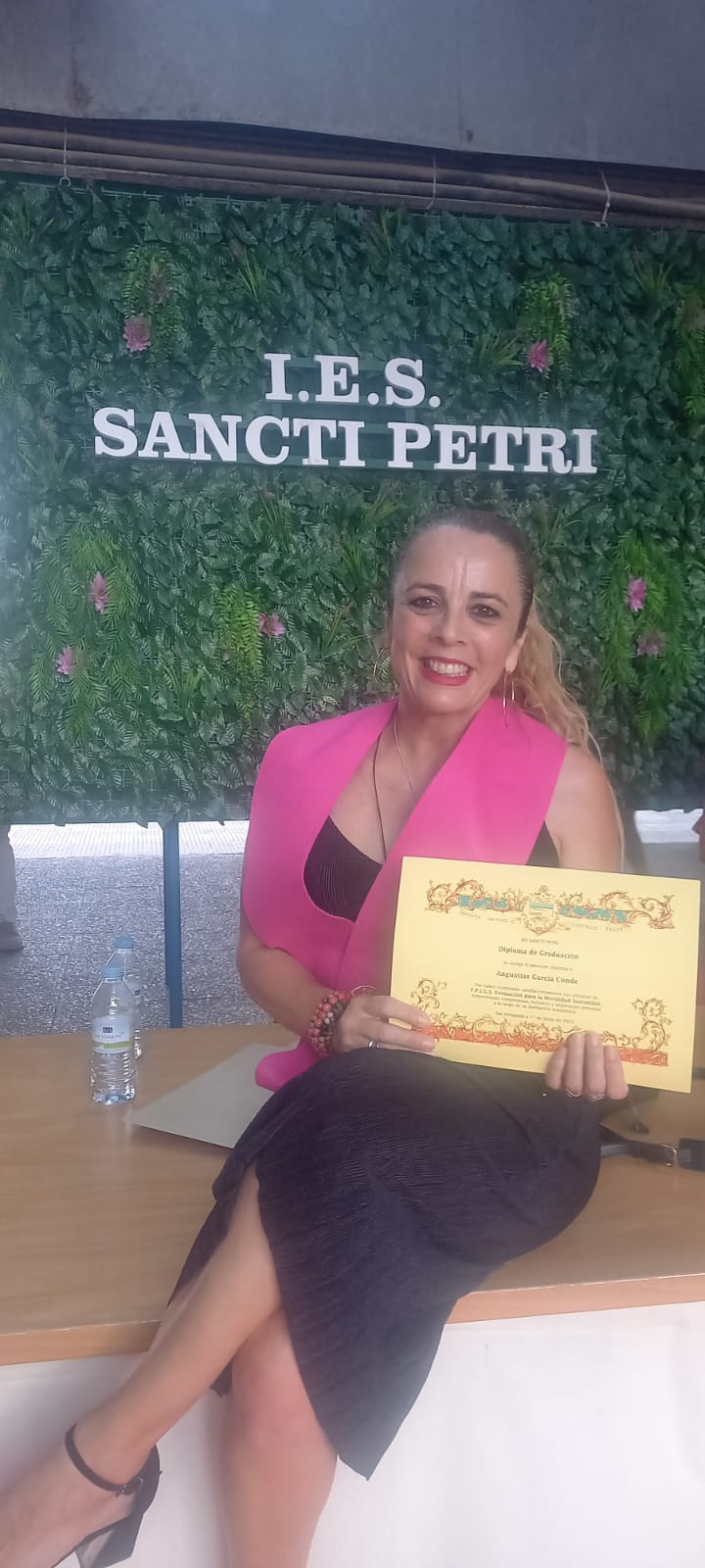 Angu, la profesora de teoría
